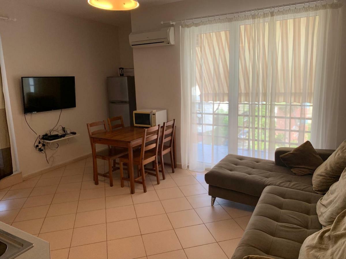 Double Room With Terrace 골렘 외부 사진